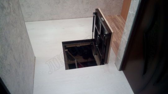 Напольный люк Самоподъемный Невидимка уголок 800*900 Напольный люк Самоподъемный Невидимка уголок 800*900