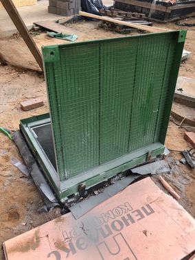 Брус Ли AISI 304 500*500, Монтажные пластины, Уголок 80 мм, вынимаемый, без ГА Брус Ли AISI 304 500*500, Монтажные пластины, Уголок 80 мм, вынимаемый, без ГА