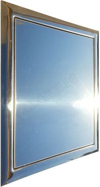 Люк сантехнический из нержавеющей стали глянцевый 150*150 Люк сантехнический из нержавеющей стали глянцевый 150*150